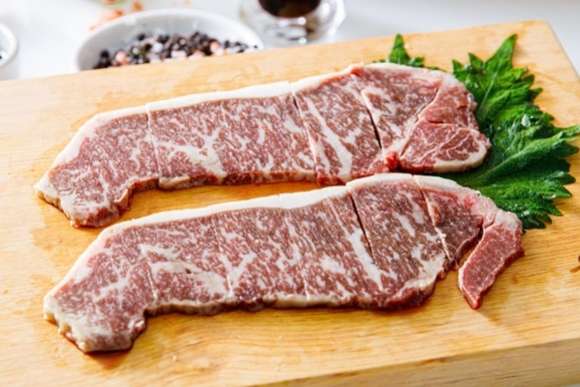 Kuroge Gyu F1 Striploin - 150g.